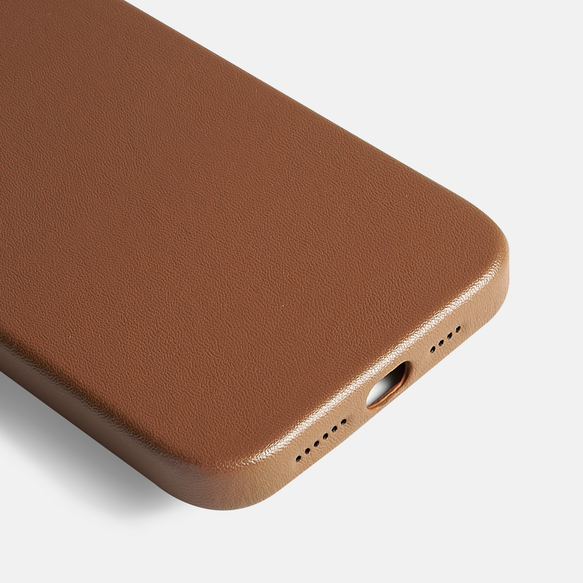 The Slim Phone Case - 15 Plus - Camel